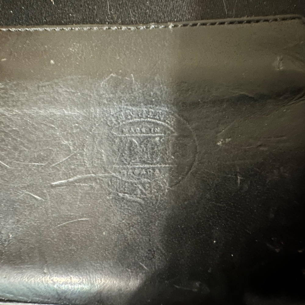 Vintage 90’s Roots Wallet. Black